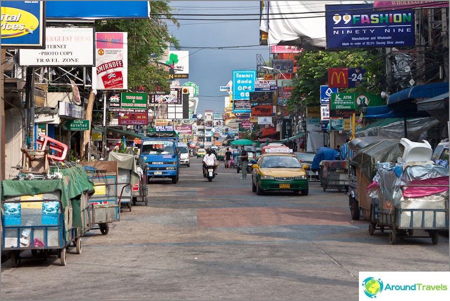 Khaosan Road early in the morning