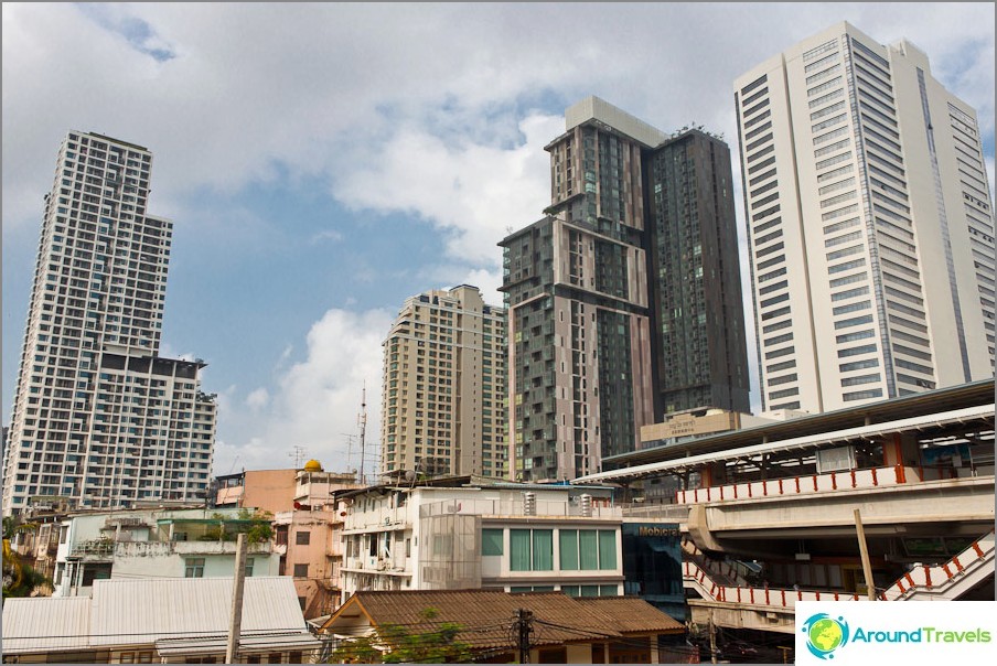 Edifícios modernos em Bangkok