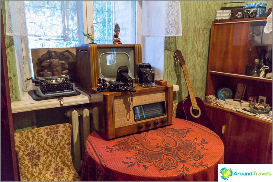 The room of a Komsomol girl, although the technique is more suitable for a guy