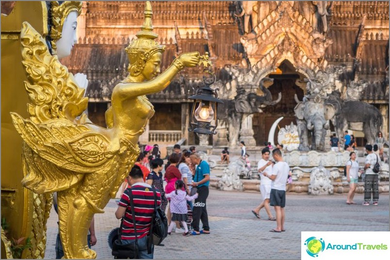 Fantasy Show i Phuket - min anmeldelse af den største forlystelsespark