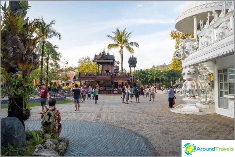 Fantasy Show i Phuket - min anmeldelse af den største forlystelsespark