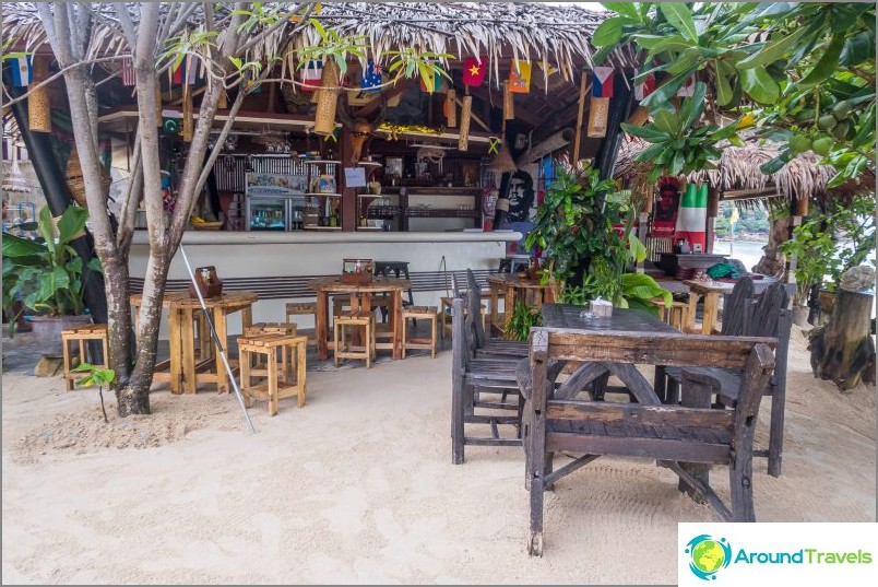 Breakfasts are served right on the beach