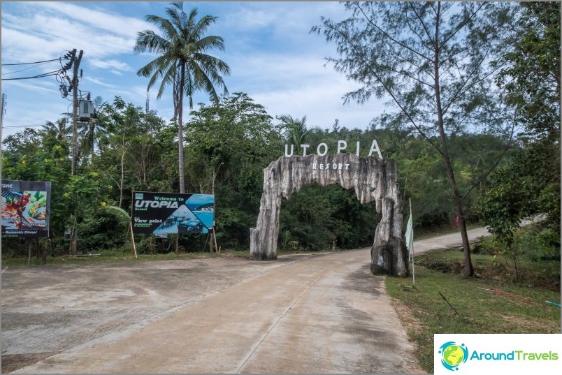 Utopia Resort signboard downstairs on the road