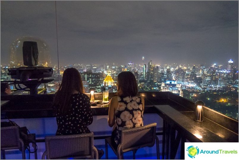 Banyan Tree Bangkok Rooftop Bar și Restaurant Vertigo - Etajul 61