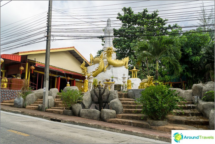 Kinesiskt tempel i Khao Lak