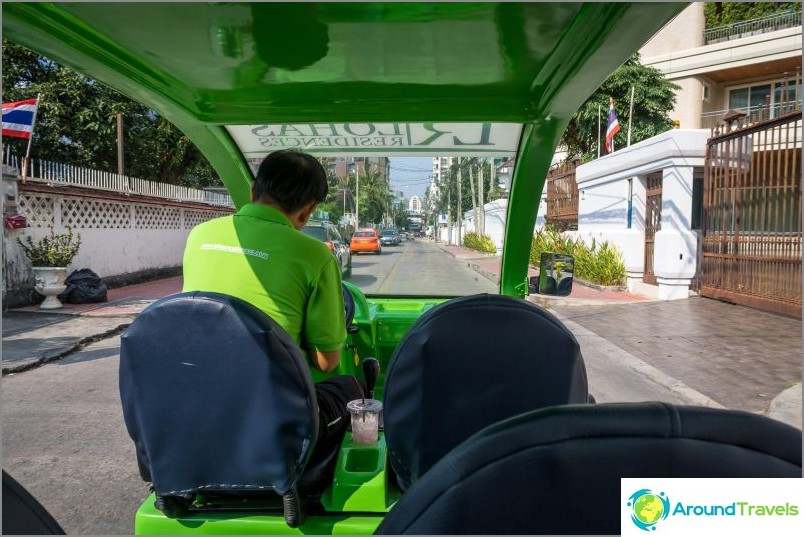 24-hour shuttle bus to the main street