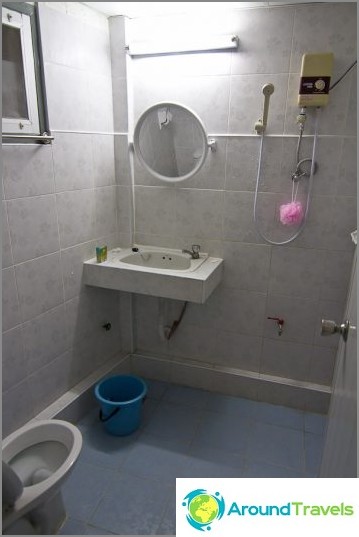 Standard thailändskt badrum