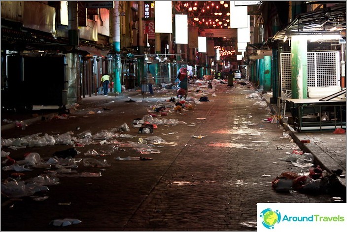 Basura en el barrio chino