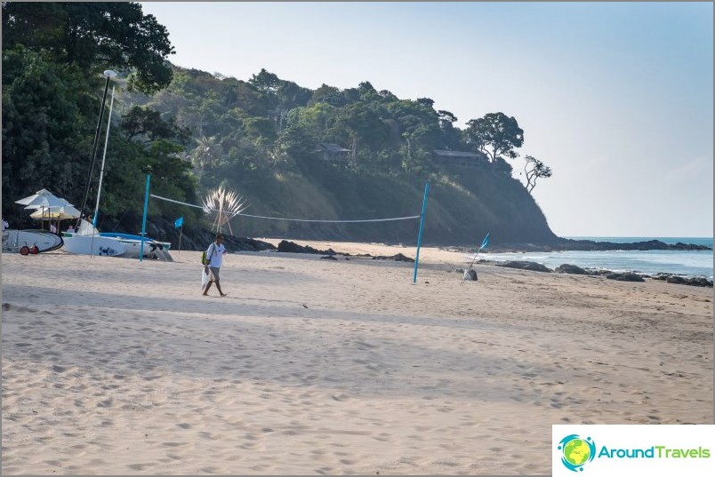 Ba Kan Tiang Bay beach - a place for a quiet holiday on Koh Lanta