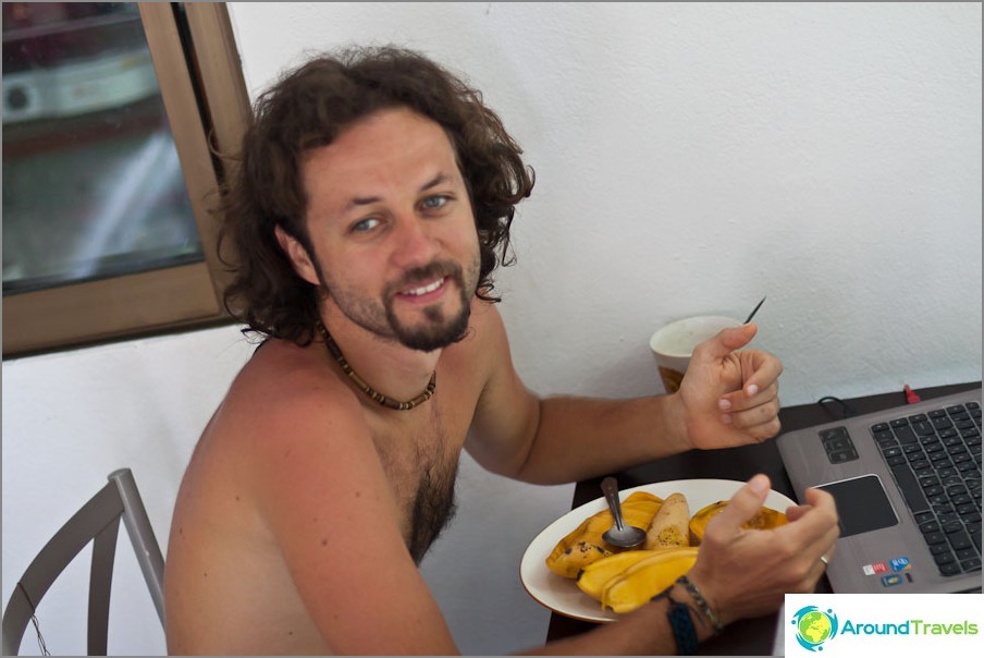 In Thailand, I ate mangoes and went without a shirt