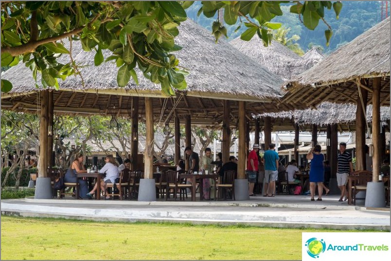 Lo Ba Kao Beach é a melhor escolha para umas férias longas em Phi Phi Don