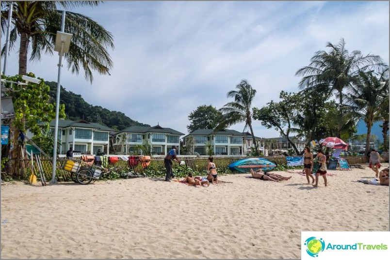 Lo Dalum Beach på Phi Phi Don Island er den længste, men ikke den bedste