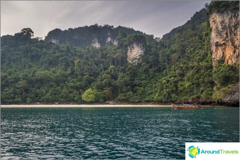 Monkey Beach, ostrov Phi Phi Don