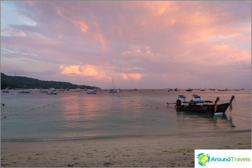 شاطئ Thon Sai - الشاطئ الرئيسي لجزيرة Phi Phi