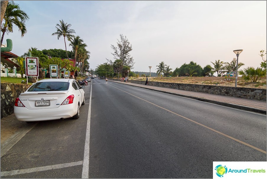 karon-beach-phuket-karon-beach-almost-like-patong-13