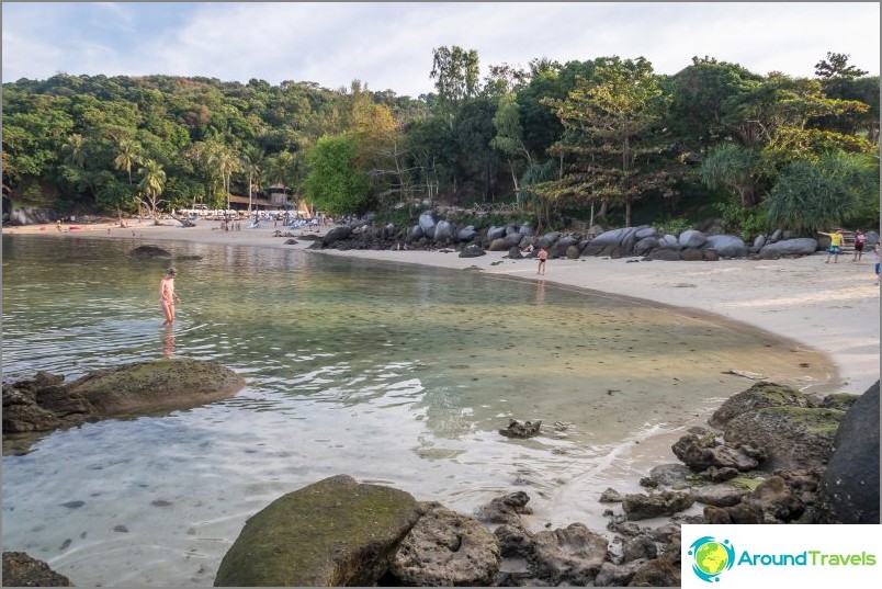 Vista das duas metades do paraíso no lado esquerdo