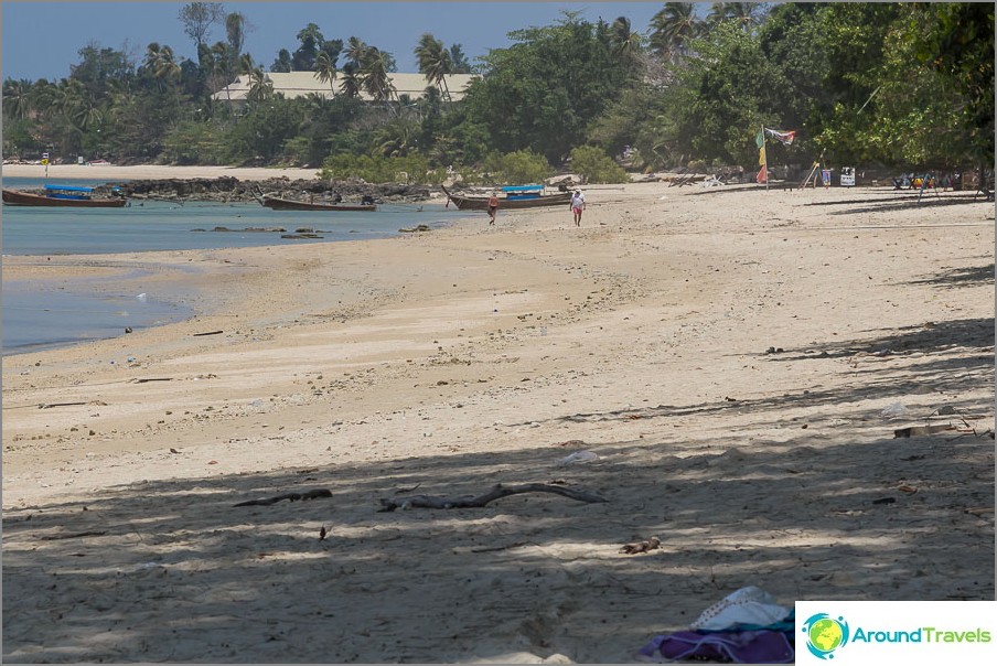 Klong Muang Beach - a quiet corner for retirees in Krabi