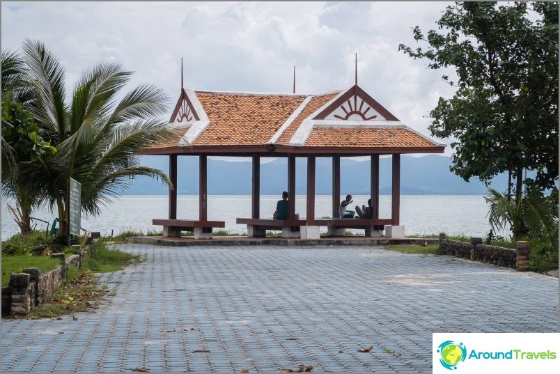 Thong Sala - havnen og den største bosetningen på Phangan