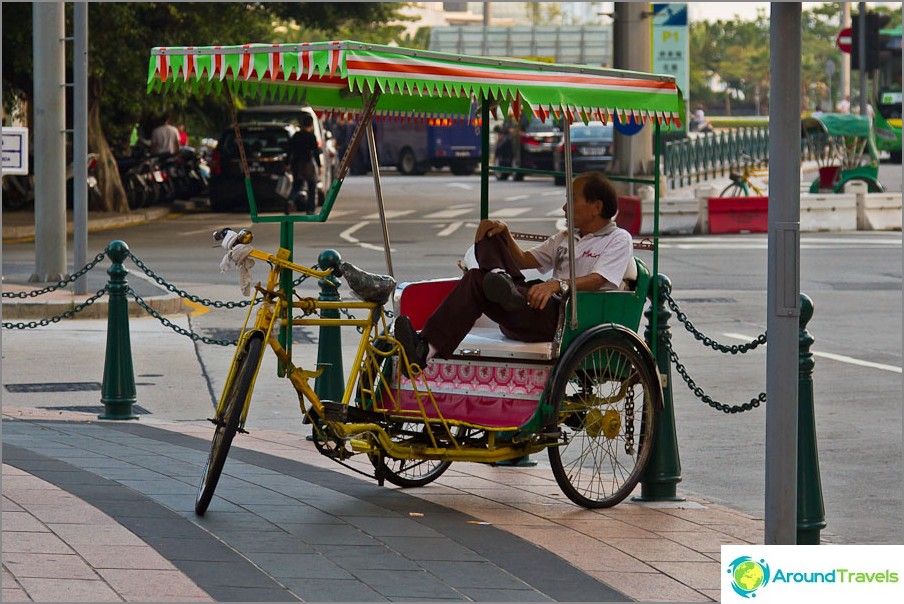 Cycle rickshaw, would you like to?