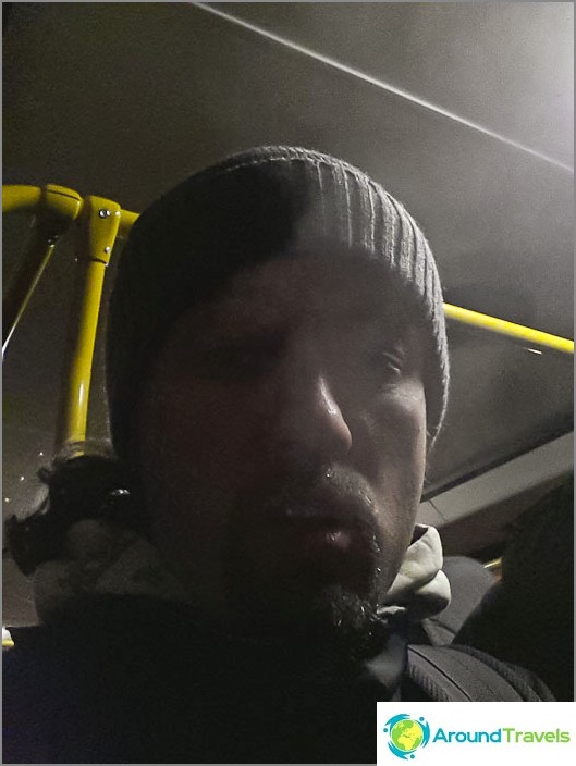 När vi stod på bussen trodde jag att jag skulle fälla mina hovar