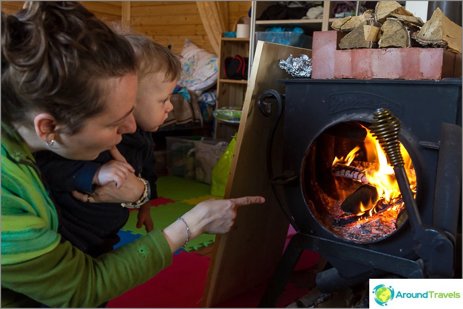 Waarom het de moeite waard is om te vertrekken om in een dorp of eco-nederzetting te wonen (14)