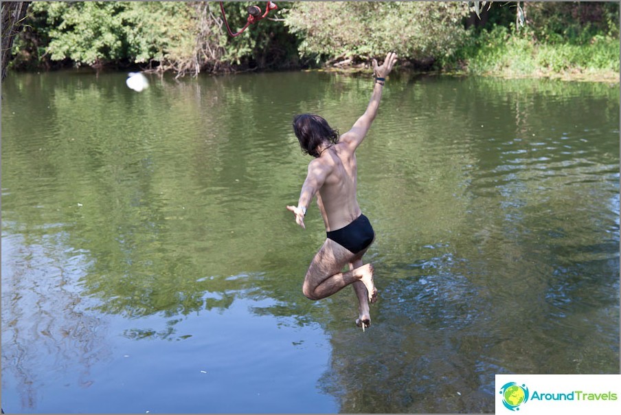 Bungee jumping into the river