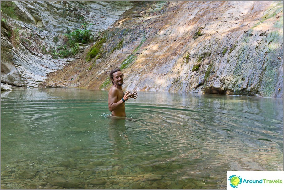 Днес нещо студена вода