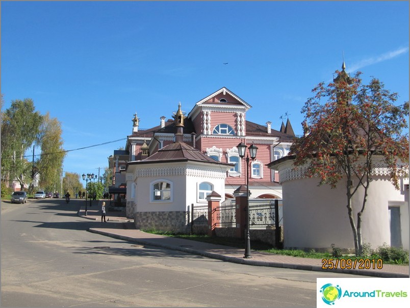 Excursie naar de stad Myshkin en het dorp Martynovo