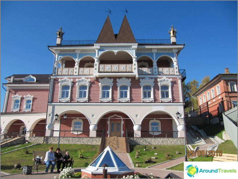 Excursie naar de stad Myshkin en het dorp Martynovo