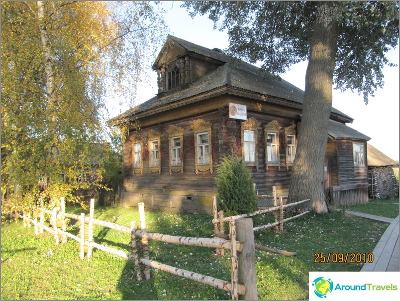 Excursion à la ville de Myshkin et au village de Martynovo