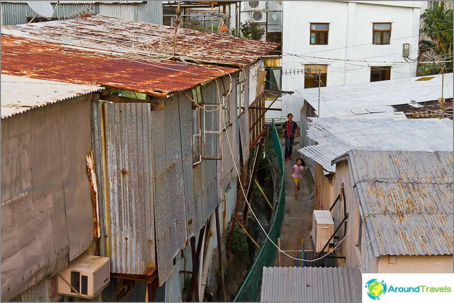 El pueblo de Pok Fu Village en el sur de Hong Kong