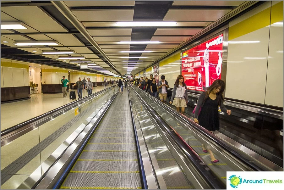 Travelators in all long tunnels