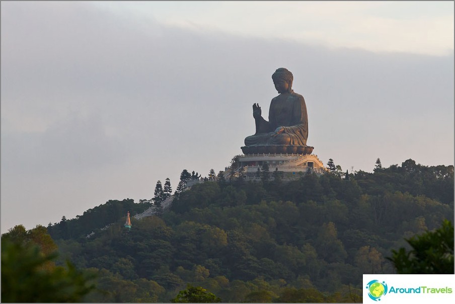 Grande Buddha sull'isola di Lantau