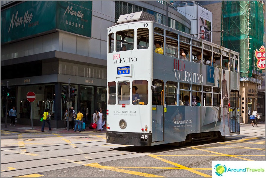 Tramway à impériale sur l'île de Hong Kong