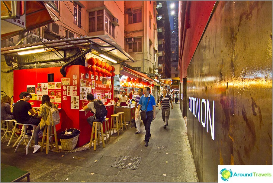 Chinese food in narrow streets