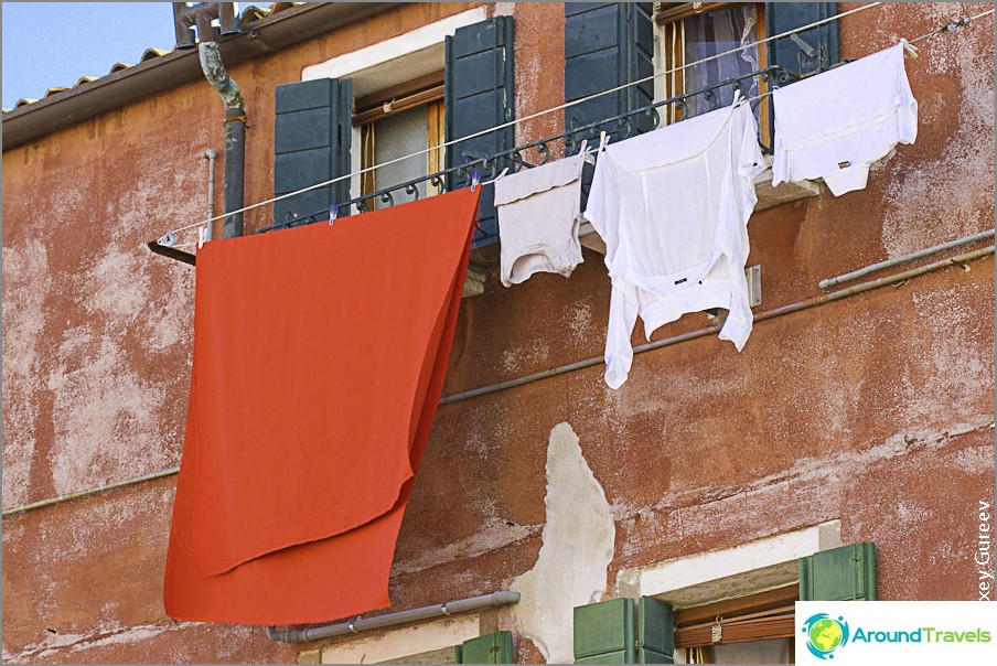 Drying clothes is a national sport of Buran people. Lingerie must be bright and noticeable.