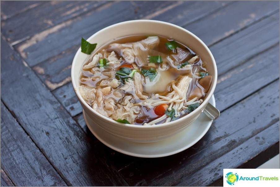 Tom Yam with mushrooms - 80 baht