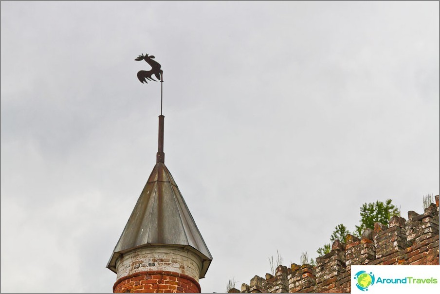 Weathervane on the roof of the mini-castle
