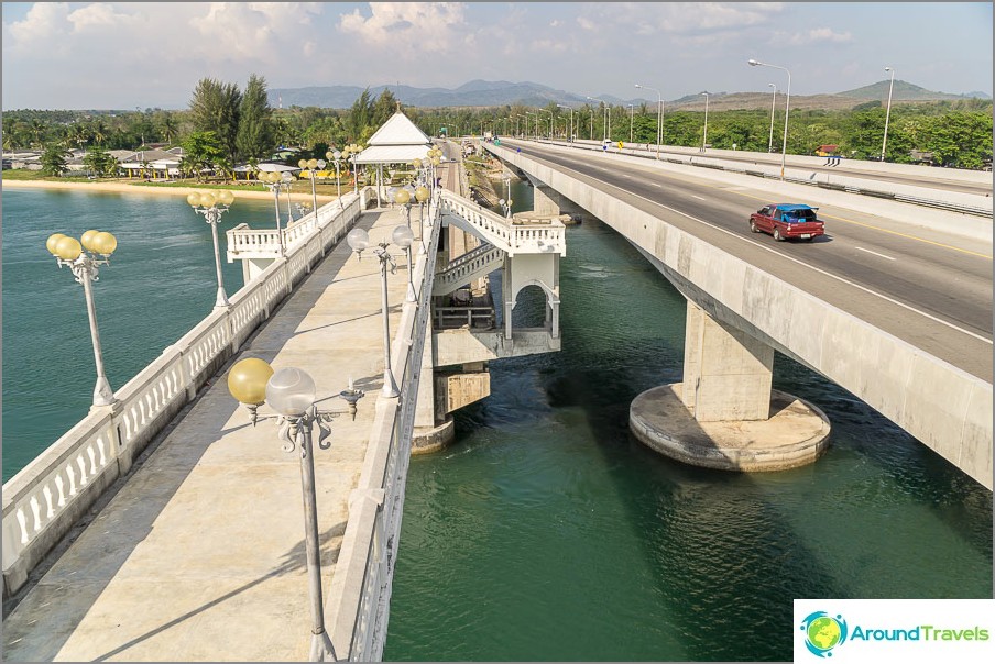 Sarasin Fußgängerbrücke in Phuket