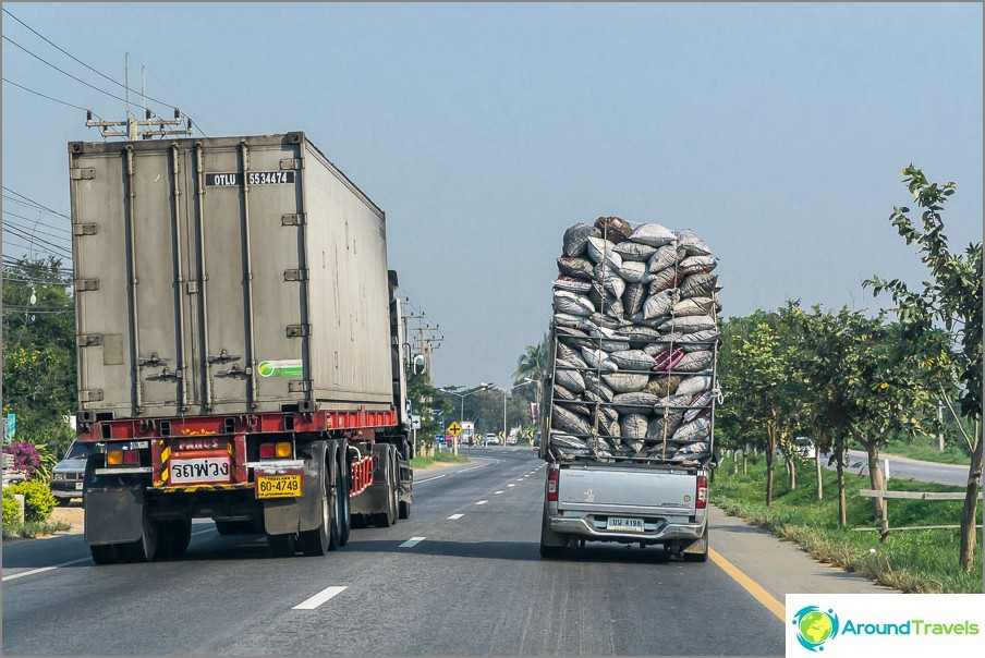 Bocetos de carreteras tailandesas