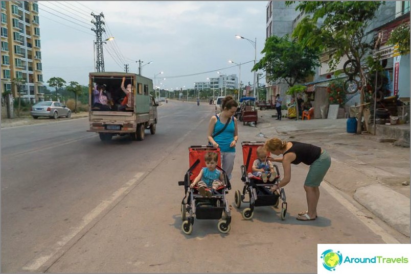 There are sidewalks, but little use