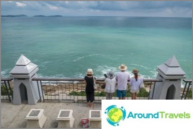 Den midterste terrasse, der går ned til havet