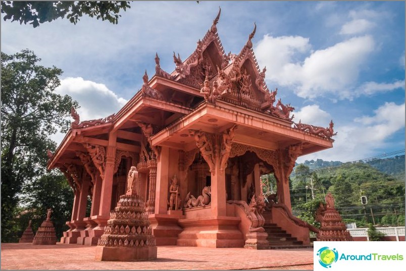 Temple rouge à Koh Samui
