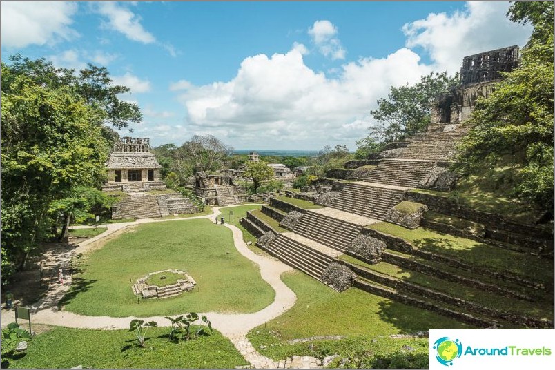 Palenque pyramids