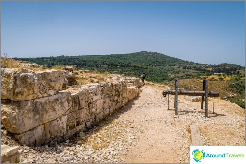 חורבות עיר מערות