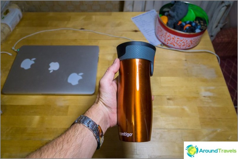 Caneca térmica Contigo para trabalho e viagem