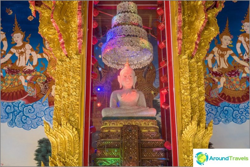 Khao Phang-templet i Phuket - Nära Rank Hill Observation Deck