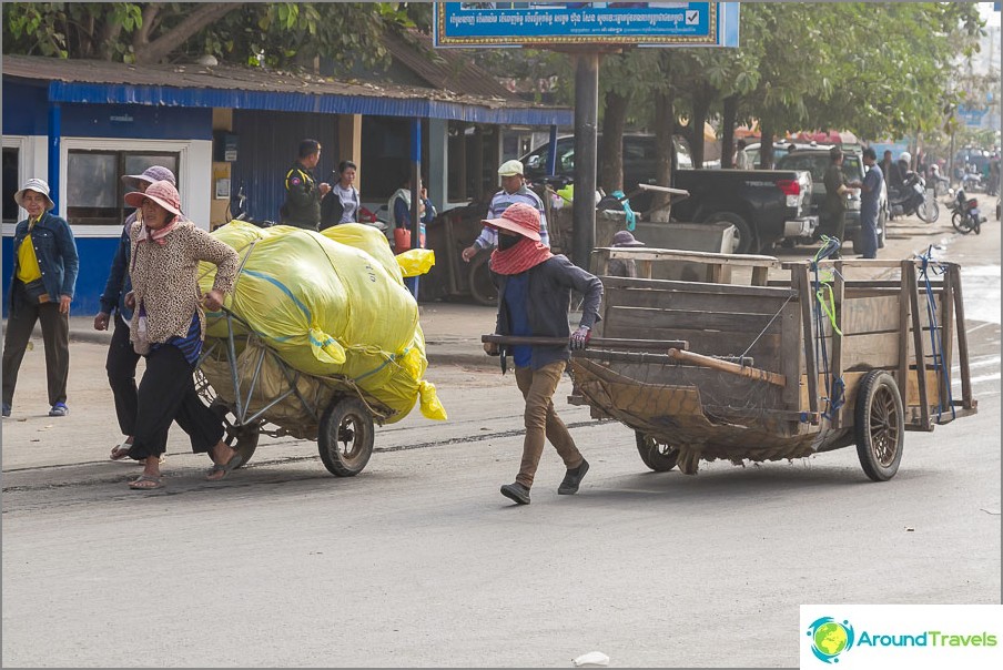 تبدو كمبوديا فقيرة إلى حد ما