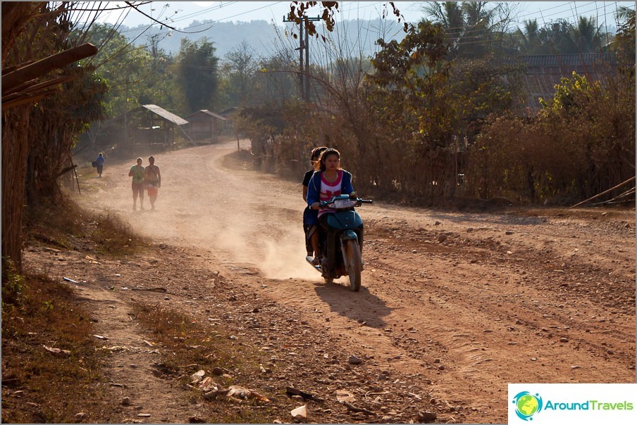 Very dusty roads around