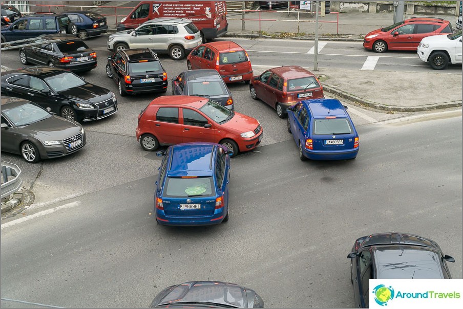 So ein vertrauter Zusammenbruch auf der Straße